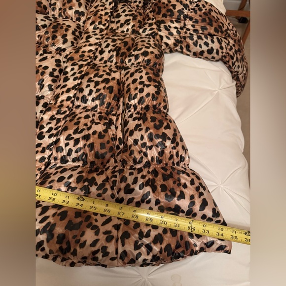 Lands' End Kids Puffer Coat in Leopard Print - Picture 10 of 14